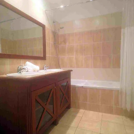 Emeraude * Saint-Révérend